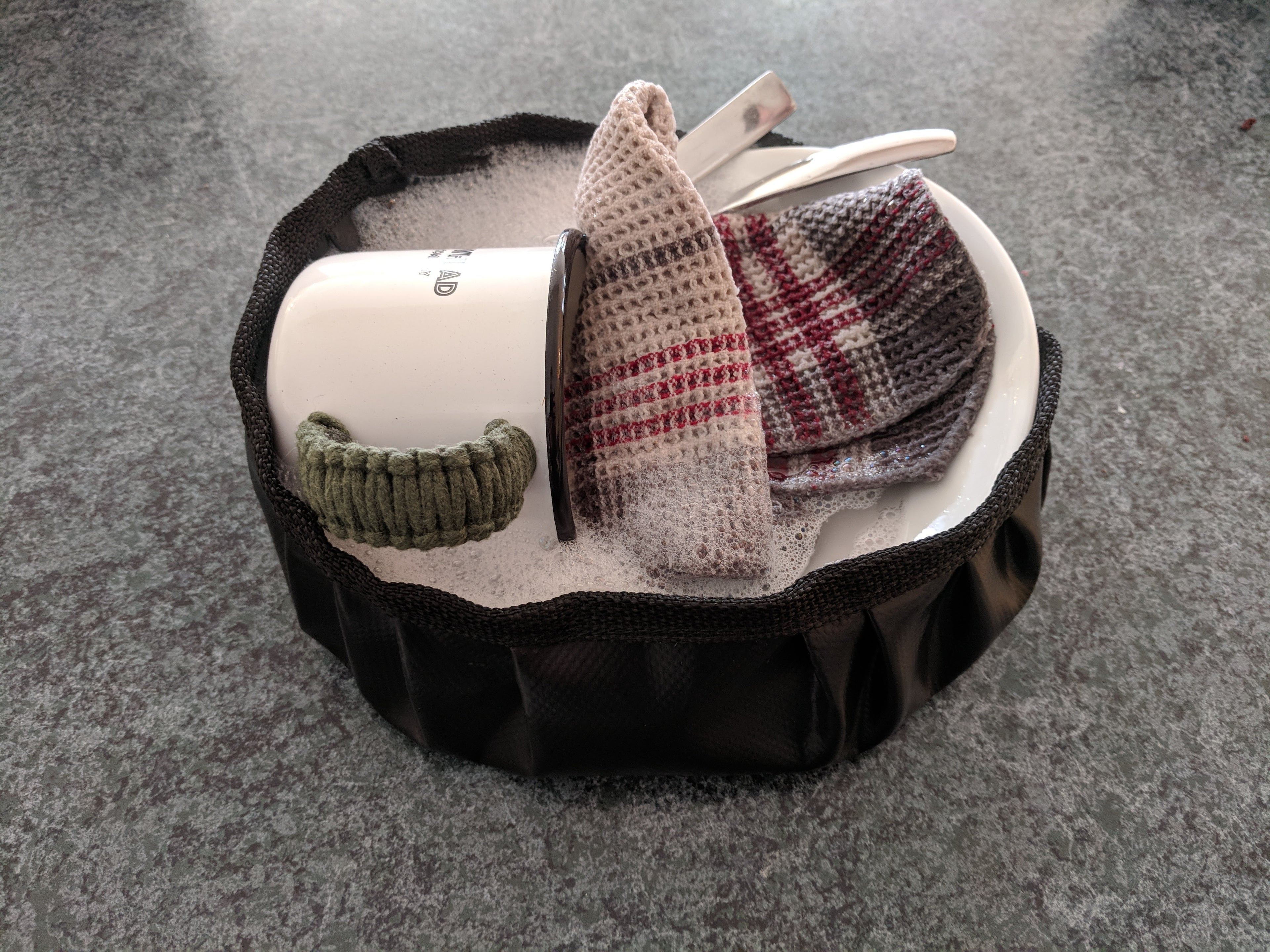Collapsible Bowl image 0
